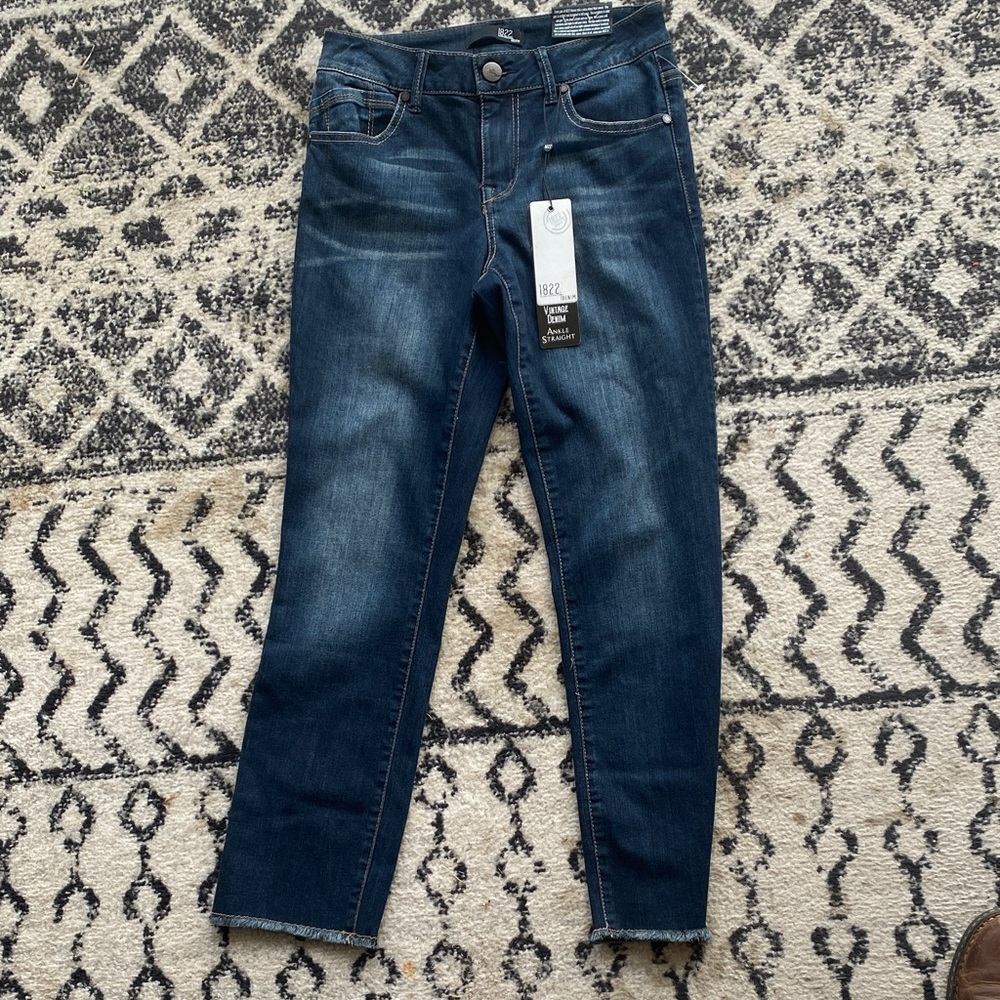 1822 Denim Dark Blue Ankle Crop Straight Jeans Size 4 NWT